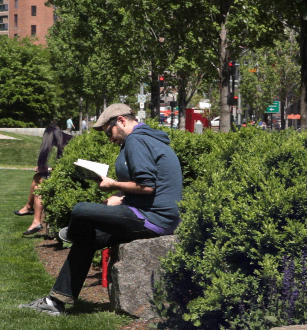 Breezy Readers in Dewey Square