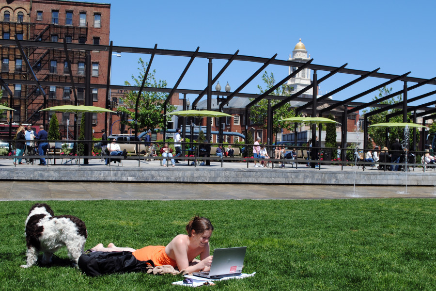 Woman on laptop in NE park-002