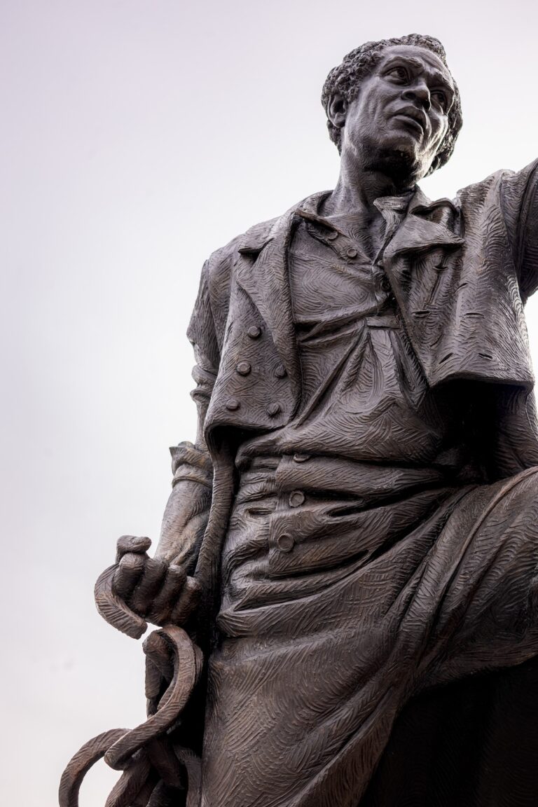 2025-NorthupStatue-22