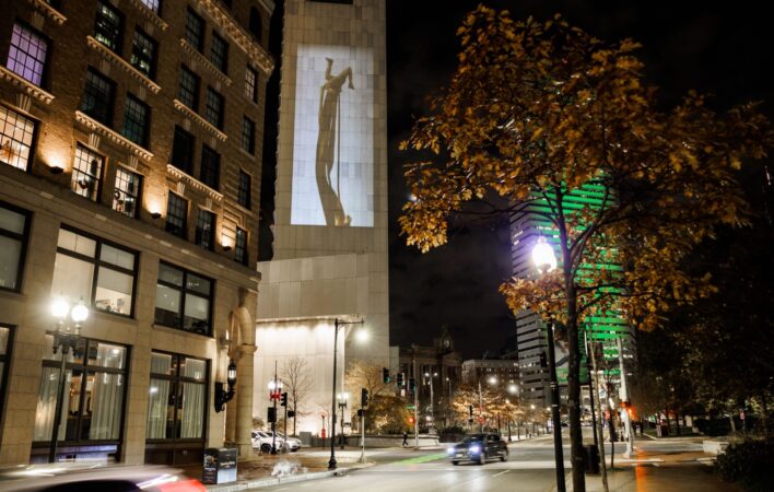 Photo Credit: Aram Boghosian
Instagram: @aramphoto