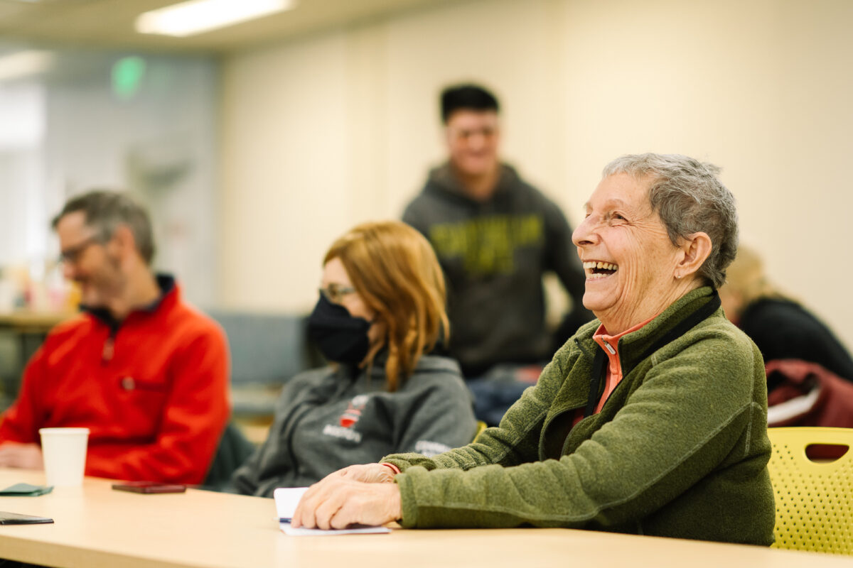 VolunteerPruningWorkshop-SwannQuinn-5122